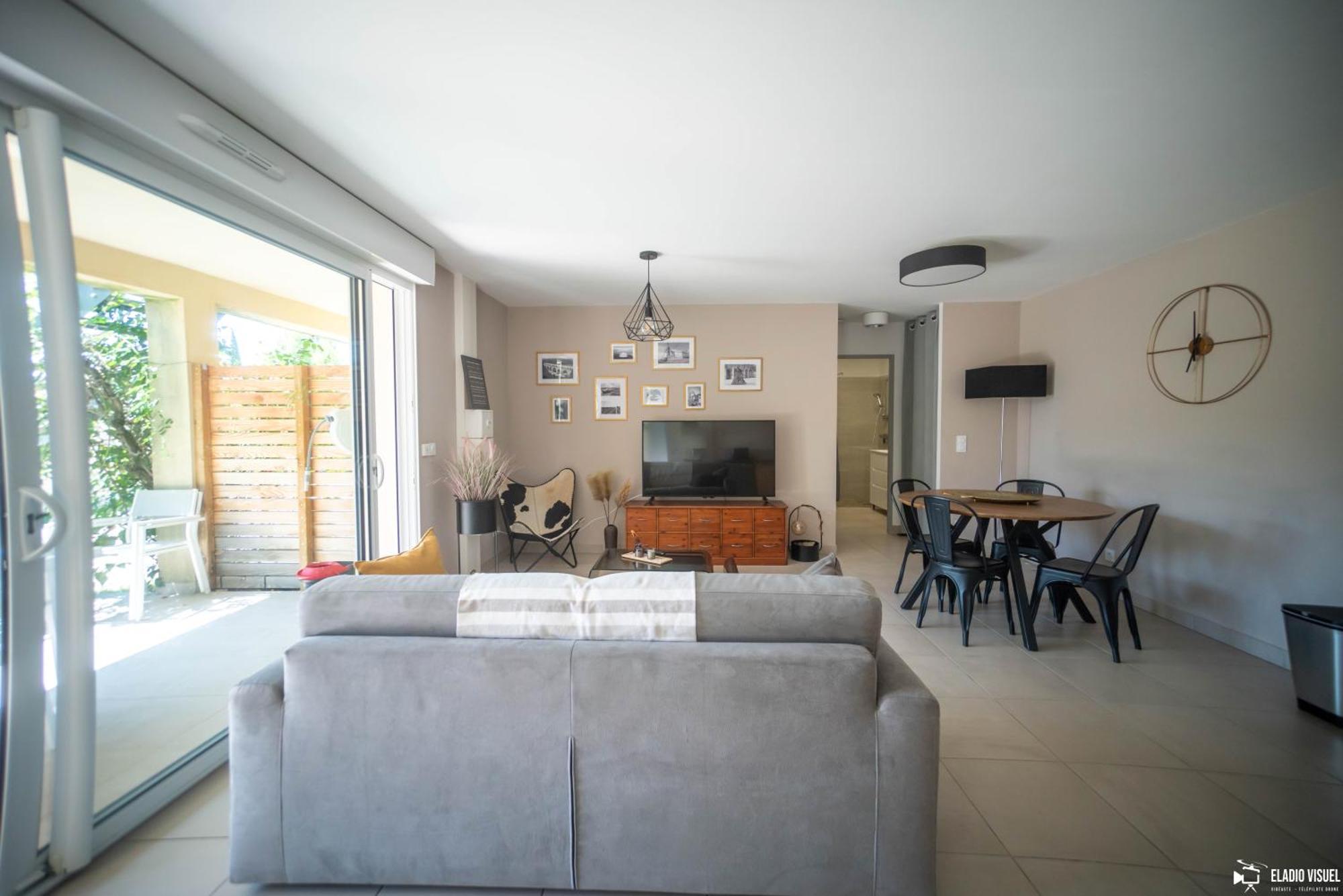 Les Iris Holiday home